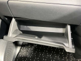 「収納スペース」使いやすい収納を、使いやすい場所に。様々な場所に収納スペースがあり使い勝手も良いので車内もスッキリして綺麗を保てます