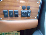 アイドリングストップなど主要な機能を取り揃えております。