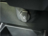 ◆12V電源ソケット◆スマートフォンの充電等にも便利な電源ソケット!使いやすい場所に装備されています。