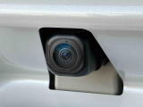 バックカメラで車庫入れラクラク♪♪