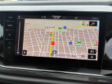 「ディスカバープロ」ナビゲーション機能をはじめ、車両設定や走行情報の確認など、多彩な機能をスマートに操作できます。