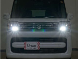 LEDヘッドライト(オートライト機能付)が搭載されており、遠くまで明るく均一に照らし、高速道路等での安心感が向上しております。