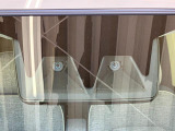 専用のパーツクリーナーを噴霧し、仕上げております。ボディーやガラスの拭き上げ、タイヤワックス等全体をキレイにしております。