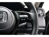 Hondaセンシングの機能のひとつ、アダプティブクルーズコントロール付!アクセルから足を離しても設定したスピードと前車との車間を保ち走行してくれます!車線維持もアシスト☆高速道路で疲労軽減ですね☆