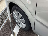 ☆お車についた傷やヘコミ、事故の修理もハヤシにお任せください。自社鈑金工場で修理ができますの安心です☆