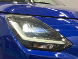 【LEDヘッドランプ】明るいライトが夜間の安全運転をサポートします。消費電力も少なく長寿命です。