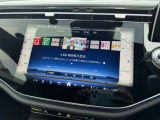 メルセデス・ベンツの定める厳しい基準をクリアしたお車のみをご案内させて頂きます。納車前整備はメーカー規定に基づき最大100項目にも及ぶ点検を熟練のメカニックによって行いご納車させて頂きます。