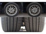 205/55R16 夏タイヤの溝もまだまだございます♪
