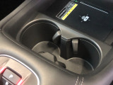 【ドリンクホルダー】こちらにドリンクホルダーがついています!