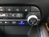 運転席・助手席はシートベンチレーションを装備。暑い日にも涼しくドライブをお楽しみいただけます
