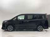 当社の車両本体価格には、納車前の車検整備費用も含まれています。別途で支払う場合、点検費用も安くありません。やっぱりU-Carは総額でも比べる必要がありますね。