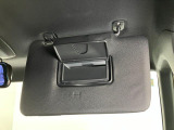 品質へのこだわり!フロアマットやシートなど車内をキレイに清掃し、ニオイや汚れなどを徹底的にクリーニングしてもらっております。室内はピカピカです☆