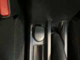 12V/120Wの電源部とメディアプレイヤー接続部です。