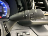 車外の明るさによって自動で点灯・消灯するオートライト