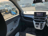 ☆内外装クリーニング☆車の隅々まで徹底的にクリーニングを行っておりますので内外装ともに綺麗な状態でご納車いたします!