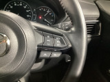 追従型クルーズコントロール付!高速道路走行時にアクセルやブレーキを操作することなく、前方車との車間距離を保つよう自動で車速をコントロールします。全車速追従機能は時速0キロから高速域までカバー!