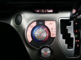 「オートエアコン」が付いています。1年中快適な室内を提供!車内温度を設定すると、風量を自動で調節してくれます。