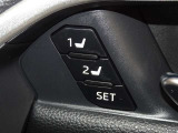 運転席のパワーシートは2名様分までメモリー機能付きです。