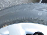 タイヤサイズは、185/60R15です。