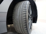 タイヤサイズは215/40R18となっております!