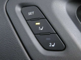 運転席・助手席ともにシートポジションを記憶しておける『パーソナルドライビングポジションメモリーシステム』を搭載しています。