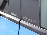Audi正規ディーラーが高品質をお約束。高度な訓練・教育を受けたAudi専任メカニックが、100項目にもおよぶ精密な点検を実施いたします。すべてをクリアしたAudi車だけが、あなたのお手元に届けられるのです。