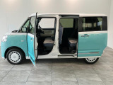 お客様にぴったりなおクルマをお選びいただけますように様々な展示車をご用意致しております!ダイハツの軽自動車だけではなく、他メーカー車やコンパクトカー・ミニバンなども数多く取り揃えております!