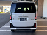年式状態に応じて12ヶ月無制限の保証、(40万以下の車両は3ケ月)登録済未使用車は初度登録月より3年間走行距離60,000kmのメーカー保証がついております。 ご購入後もご安心してお乗り頂けます。