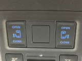 両側電動スライドドア付き、運転席にいながら開閉もラクラク