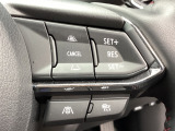 MRCC(マツダレーダークルーズコントロール)は先行車との車間を維持しながら追従走行を行い、長距離でのドライバー負担を軽減させてくれます。