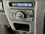 【オートエアコン】AUTOボタンを押してお好みの温度を設定!快適な室温でドライブをお楽しみいただけます♪