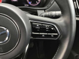 ステアリング右には、レーダークルーズコントロール付きで長距離の移動も楽になります☆