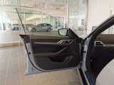 BMWプレミアムセレクション前橋では、高年式低走行モデルからMモデル、年式が経ちなかなかディーラーでは見かけないモデルまで幅広いラインナップで認定中古車を取り扱っております。品質に自信があります。