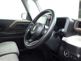 当店は全車『ロングラン保証』付!(1年間、距離無制限 HV車はHV保証付) 別途延長保証もご用意しております♪ ぜひ現車を確認にご来店ください