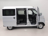 中古車は一物一価、同じようなお車でも、整備状況、外内装の状態など様々です。