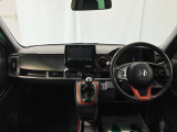 メーターやシフト、スイッチ位置など運転席まわりの配置はしっくりいきたいものですね!まずは座ってチェックしてみて下さい♪