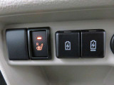 USB電源ソケット(Type-A/Type-C)を備えています。
