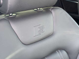 S-Line専用レザーシートで快適なドライブを実現。