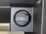 ナビゲーションの横には12V、AC電源(180W)も装備しています。