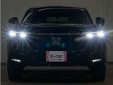 LEDヘッドライト(オートハイビーム機能付)が搭載されており、遠くまで明るく均一に照らし、高速道路等での安心感が向上しております。
