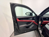 お車でお越しの方は、新御堂筋に面しておりアクセスが便利です。新名神「箕面とどろみIC」や名神「吹田IC」など、各方面の主要道路からスムーズにご来店いただける、お車でもアクセスしやすい好立地です。