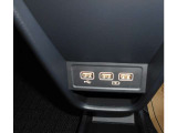 充電用のUSBも2つ付いてるので2人同時に充電できます。