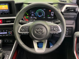 【純正革巻きステアリング】上質な革を使用することで、手にしっかり馴染みとても運転しやすいハンドルです♪