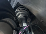 お車を安心してお乗りいただく為には、足回りの定期点検が欠かせません。サービスサポート(有償保証)では無料点検もご提供しており、安心のカーライフをお過ごしいただけるサポート体制が整っています。