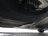 ご希望があれば下廻りの錆止め施工も承ります。クリアでの施工なので、純正のままの姿で防錆施工可能です。