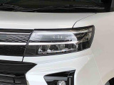 ☆オートライト機能☆車外の明るさに応じて自動的にヘッドランプを点灯・消灯。夕暮れ時やトンネルなどで役立ちます!