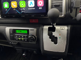 屋上展示場に常に50台以上の車両をご用意!お気に入りの1台が見つかるかも!?