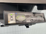 [スマートルームミラー]車両後方をミラーに映し出すため、悪天候の時でも視界は良好♪