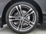 BMWならではの卓越した走りを支えるホイールと足回りです!