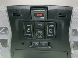 両側電動スライドドアで狭い所でも乗り降り楽々です!